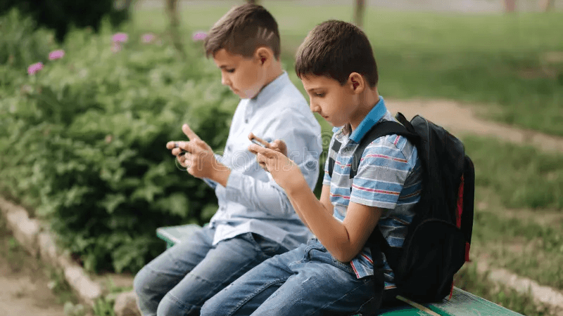 Какие программы позволят родителю видеть, где ходит ребенок: обзор